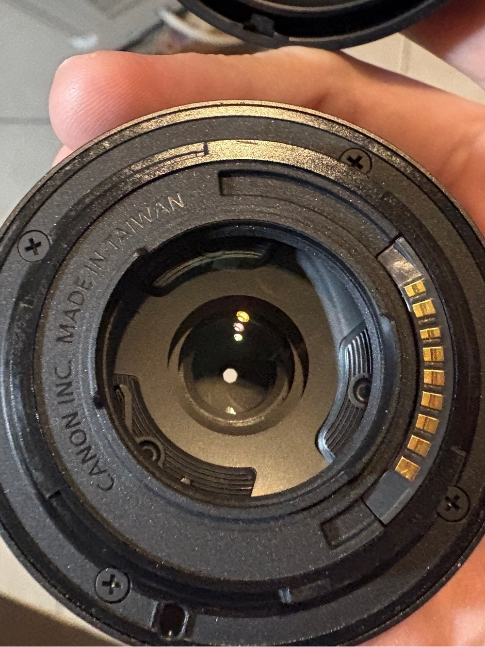 Canon Zoom Lens EF-M 15-45mm f/3.5-6.3 IS STM lens - Picture 2 of 6